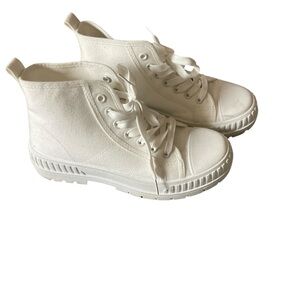 Stylish White High-Top Sneakers (size 7)